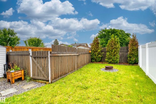 Yard - 359 Kirkpatrick Crescent, Edmonton, AB 