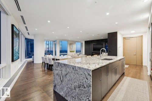 4602 10360 102 Street, Edmonton, AB 