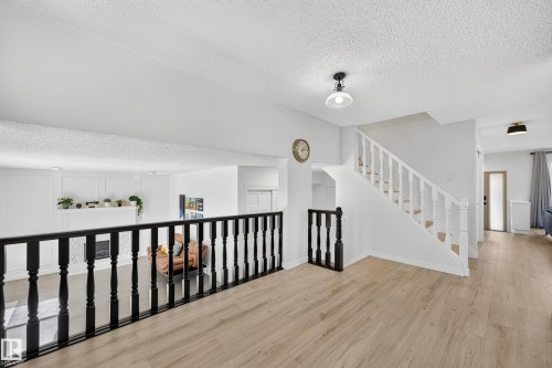 55 Ekota Crescent, Edmonton, AB 