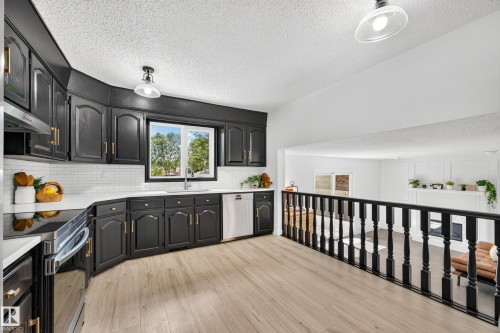 55 Ekota Crescent, Edmonton, AB 