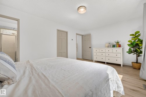55 Ekota Crescent, Edmonton, AB 