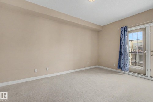Neutral-toned wall finishes - 413 10116 80 Avenue, Edmonton, AB 