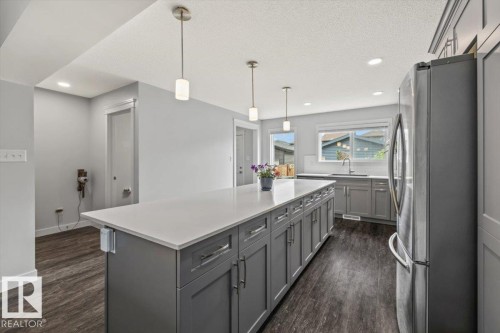 2043 Graydon Hill Crescent, Edmonton, AB 