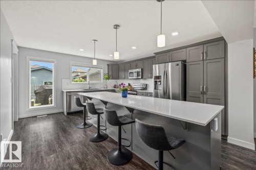 2043 Graydon Hill Crescent, Edmonton, AB 