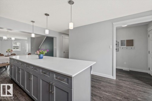 2043 Graydon Hill Crescent, Edmonton, AB 