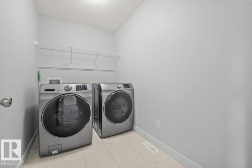 2043 Graydon Hill Crescent, Edmonton, AB 