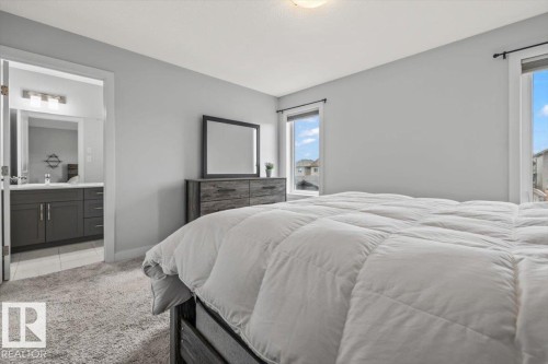 2043 Graydon Hill Crescent, Edmonton, AB 