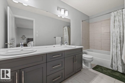 2043 Graydon Hill Crescent, Edmonton, AB 
