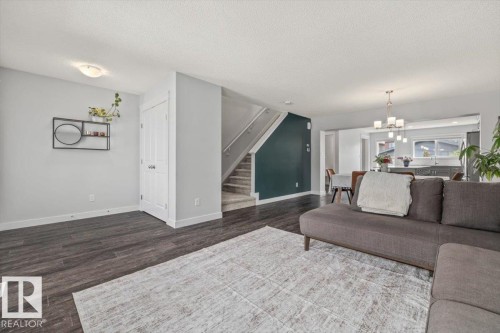 2043 Graydon Hill Crescent, Edmonton, AB 