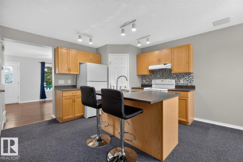 1770 Turvey Bend, Edmonton, AB 