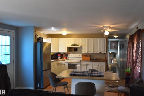 5414 54 Street, St. Paul Town, AB - Indoor Photo Showing Kitchen