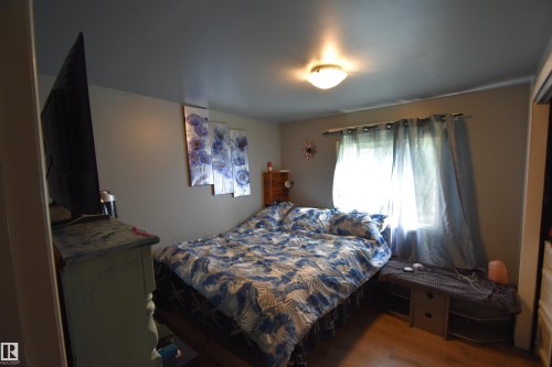 5414 54 Street, St. Paul Town, AB - Indoor Photo Showing Bedroom