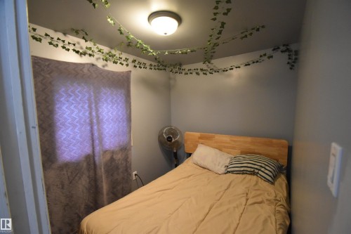 5414 54 Street, St. Paul Town, AB - Indoor Photo Showing Bedroom