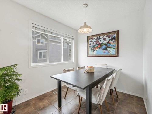 Image quality insufficient for description - 62 3075 Trelle Crescent Nw, Edmonton, AB - Indoor Photo Showing Dining Room