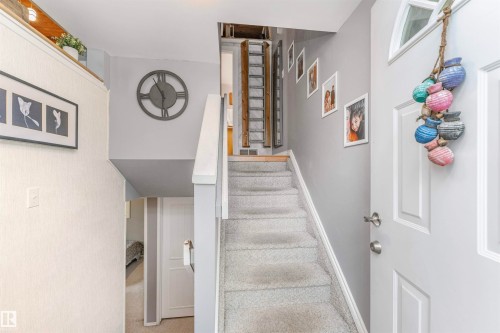 35 Northwoods Village, Edmonton, AB 