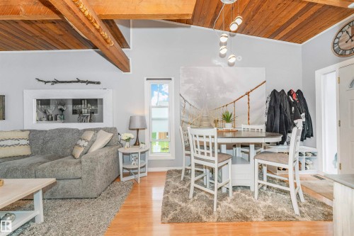 35 Northwoods Village, Edmonton, AB 