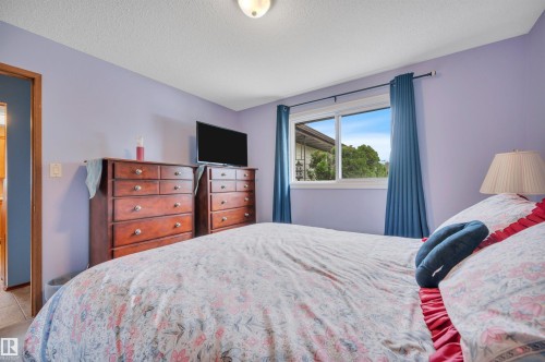 4524 20A Avenue, Edmonton, AB 