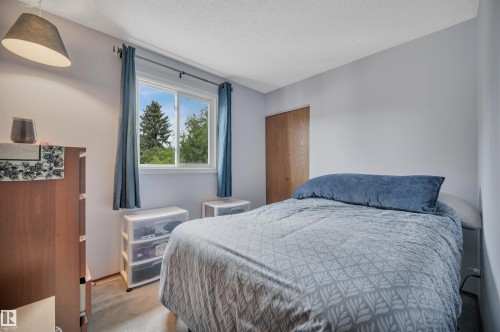 4524 20A Avenue, Edmonton, AB 