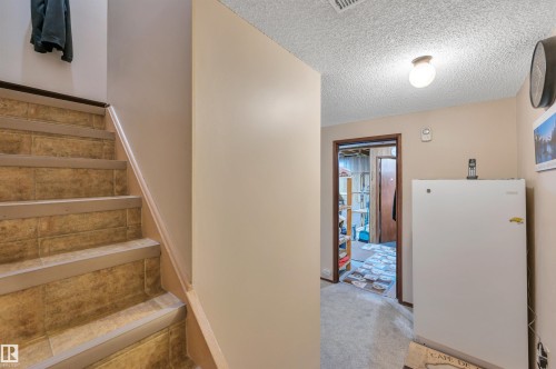 4524 20A Avenue, Edmonton, AB 