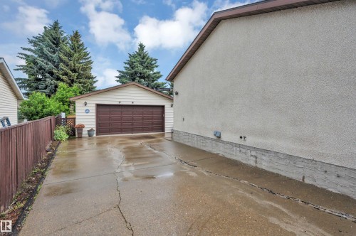 4524 20A Avenue, Edmonton, AB 