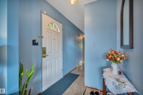 4524 20A Avenue, Edmonton, AB 