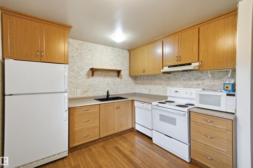 3310 48 Street, Edmonton, AB 
