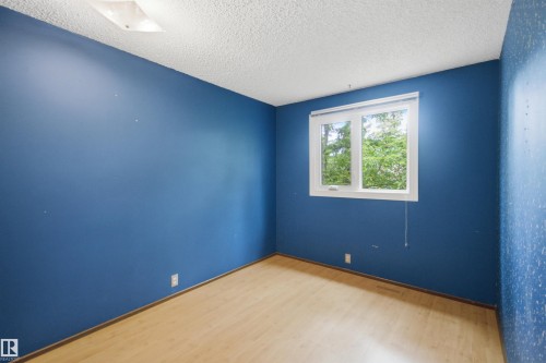 3310 48 Street, Edmonton, AB 