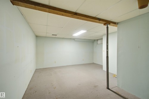 3310 48 Street, Edmonton, AB 