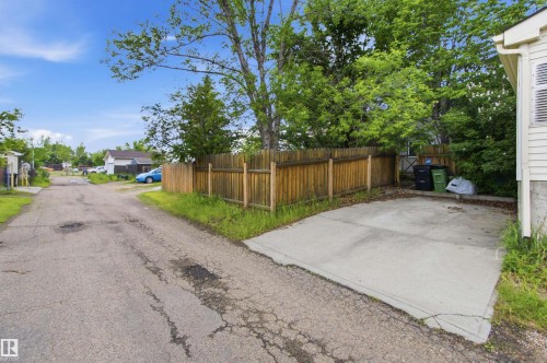 3310 48 Street, Edmonton, AB 