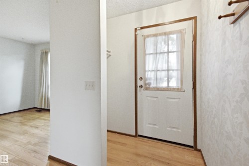 3310 48 Street, Edmonton, AB 