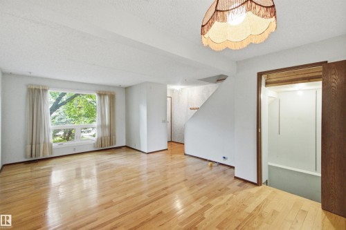3310 48 Street, Edmonton, AB 