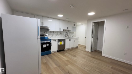 Bsmt 3548 Erlanger Link, Edmonton, AB 