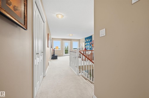 1 577 Butterworth Way, Edmonton, AB 