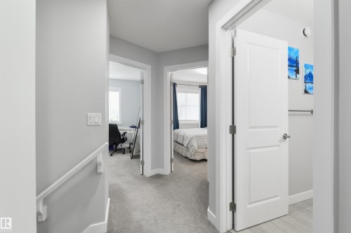 8 Halladay Boulevard, Spruce Grove, AB 