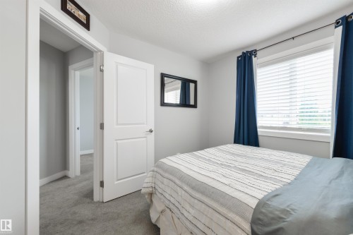 8 Halladay Boulevard, Spruce Grove, AB 