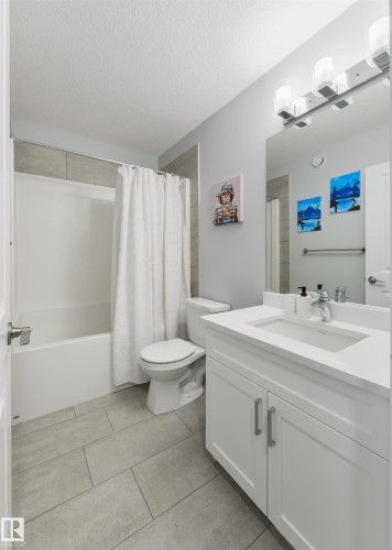 8 Halladay Boulevard, Spruce Grove, AB 
