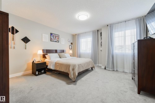 8 Halladay Boulevard, Spruce Grove, AB 