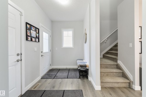 8 Halladay Boulevard, Spruce Grove, AB 