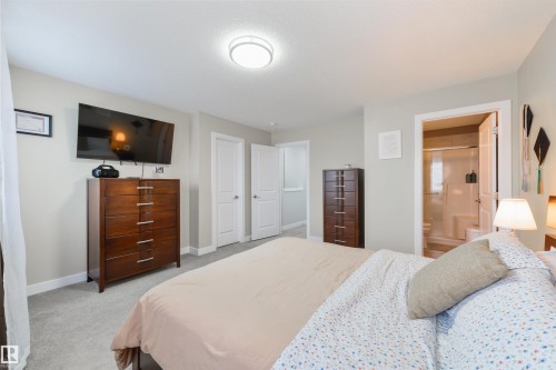 8 Halladay Boulevard, Spruce Grove, AB 