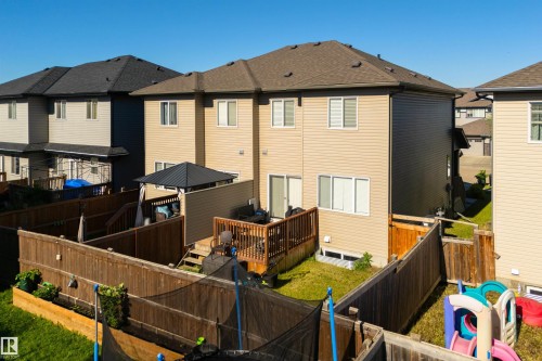 8 Halladay Boulevard, Spruce Grove, AB 