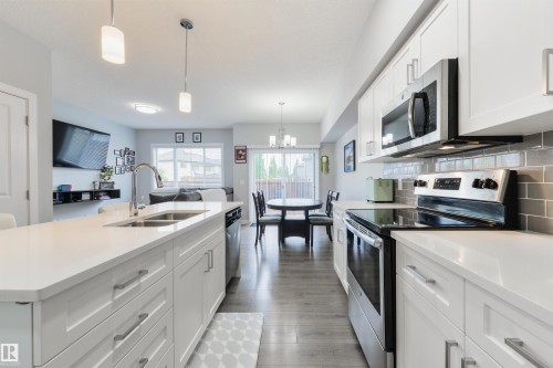 8 Halladay Boulevard, Spruce Grove, AB 