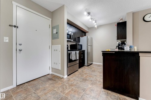 203 1510 Watt Drive, Edmonton, AB 