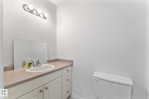 44 Arlington Drive, St. Albert, AB 