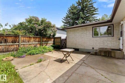 44 Arlington Drive, St. Albert, AB 