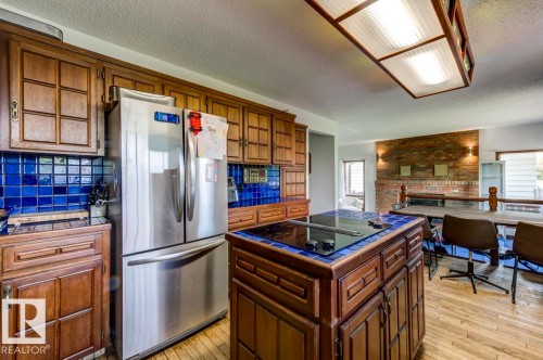 6819 10 Av, Edmonton, AB 