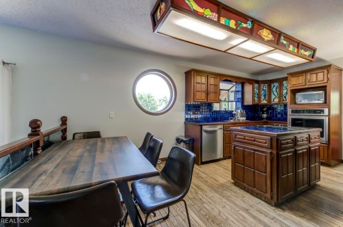 6819 10 Av, Edmonton, AB 