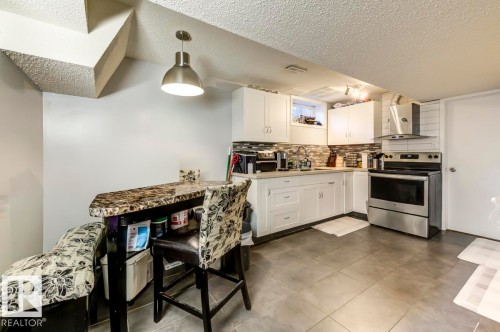 6819 10 Av, Edmonton, AB 