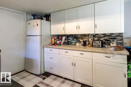 6819 10 Av, Edmonton, AB 
