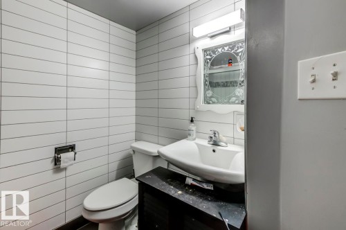 6819 10 Av, Edmonton, AB 