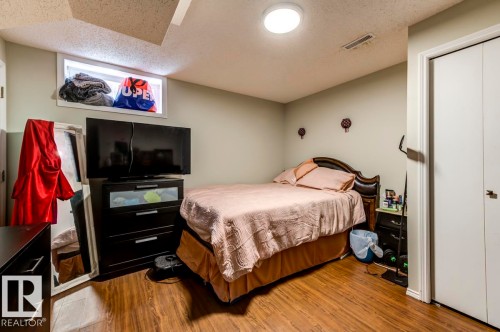 6819 10 Av, Edmonton, AB 
